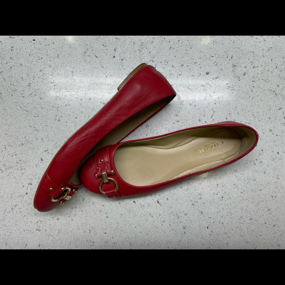 Coach flats